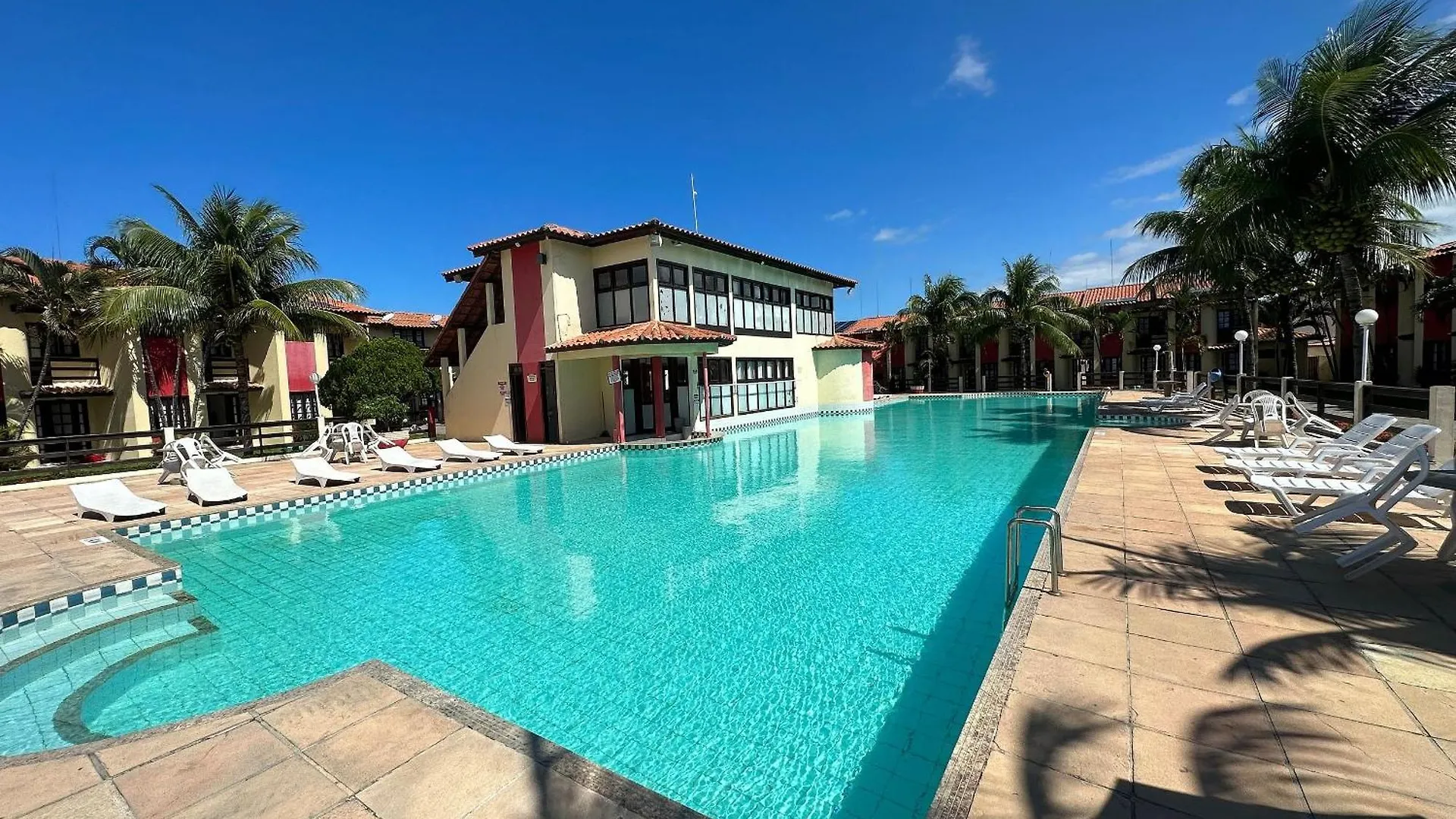 Casa Em Condominio Localizado A Aproximadamente 250M Da Praia De Taperapua E Da Arena Axe Moi, Com 3 Suites Todas Com Ar Condicionado, Piscinas Adulto E Infantil, Sauna, Portaria 24Hrs E Internet Privativa 300Mbps. Porto Seguro