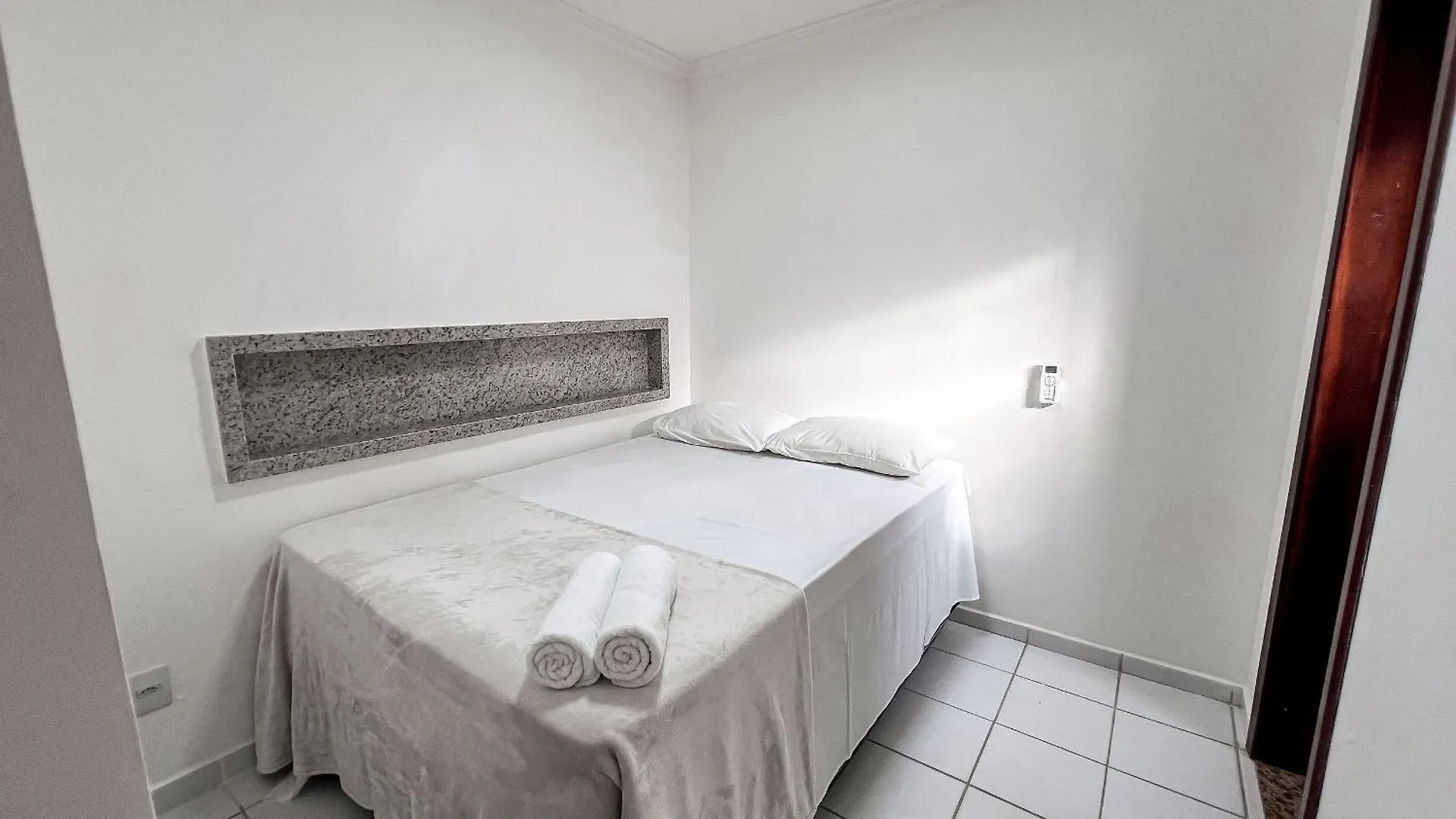 Casa Em Condominio Localizado A Aproximadamente 250M Da Praia De Taperapua E Da Arena Axe Moi, Com 3 Suites Todas Com Ar Condicionado, Piscinas Adulto E Infantil, Sauna, Portaria 24Hrs E Internet Privativa 300Mbps. Porto Seguro 0*,