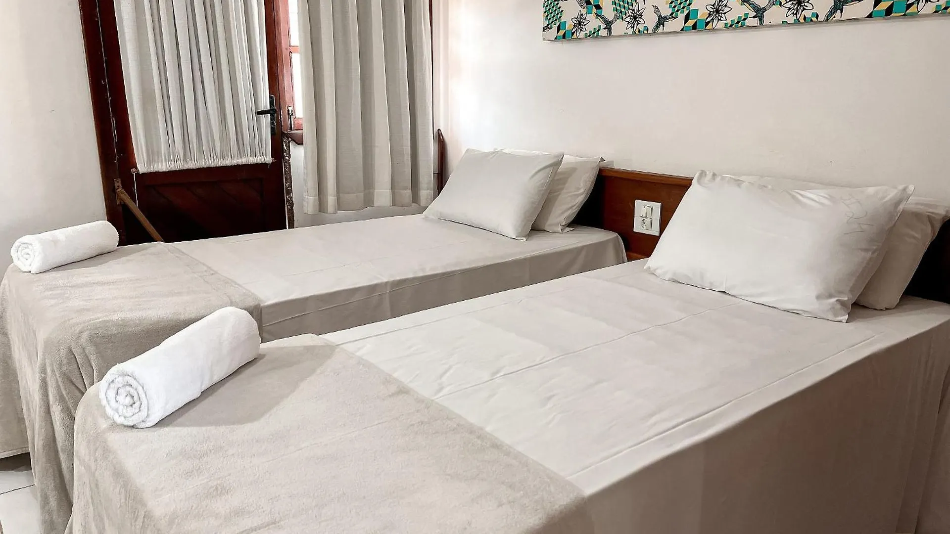 Nyaraló Casa Em Condominio Localizado A Aproximadamente 250M Da Praia De Taperapua E Da Arena Axe Moi, Com 3 Suites Todas Com Ar Condicionado, Piscinas Adulto E Infantil, Sauna, Portaria 24Hrs E Internet Privativa 300Mbps. Porto Seguro