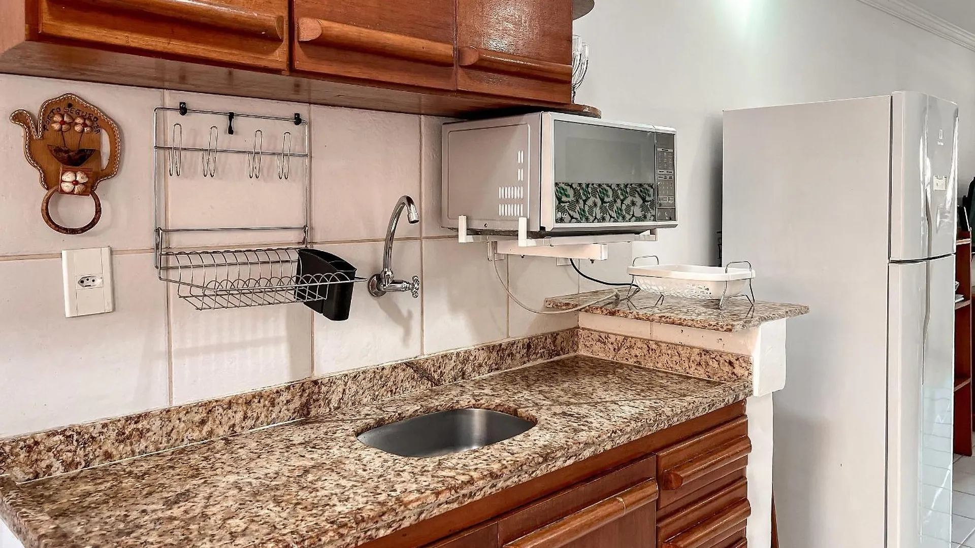 Casa Em Condominio Localizado A Aproximadamente 250M Da Praia De Taperapua E Da Arena Axe Moi, Com 3 Suites Todas Com Ar Condicionado, Piscinas Adulto E Infantil, Sauna, Portaria 24Hrs E Internet Privativa 300Mbps. Porto Seguro Brazília