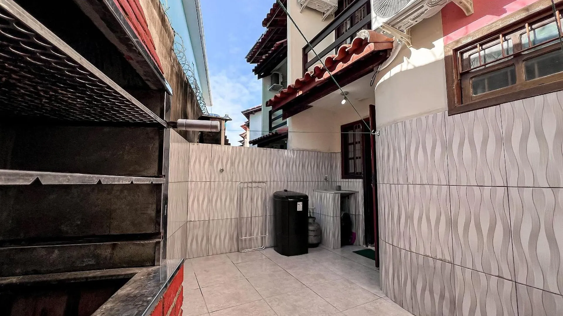 Nyaraló Casa Em Condominio Localizado A Aproximadamente 250M Da Praia De Taperapua E Da Arena Axe Moi, Com 3 Suites Todas Com Ar Condicionado, Piscinas Adulto E Infantil, Sauna, Portaria 24Hrs E Internet Privativa 300Mbps. Porto Seguro Brazília