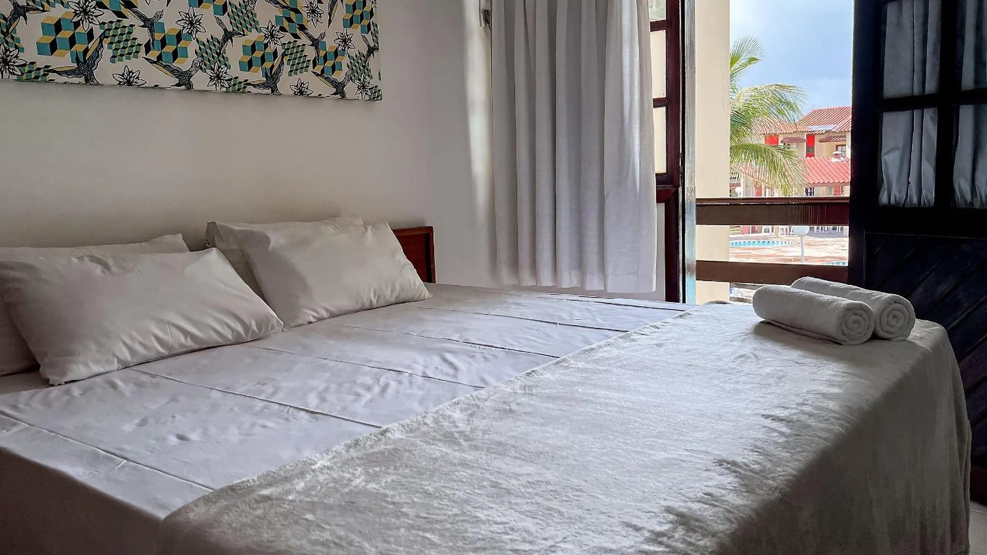 Casa Em Condominio Localizado A Aproximadamente 250M Da Praia De Taperapua E Da Arena Axe Moi, Com 3 Suites Todas Com Ar Condicionado, Piscinas Adulto E Infantil, Sauna, Portaria 24Hrs E Internet Privativa 300Mbps. Porto Seguro Nyaraló