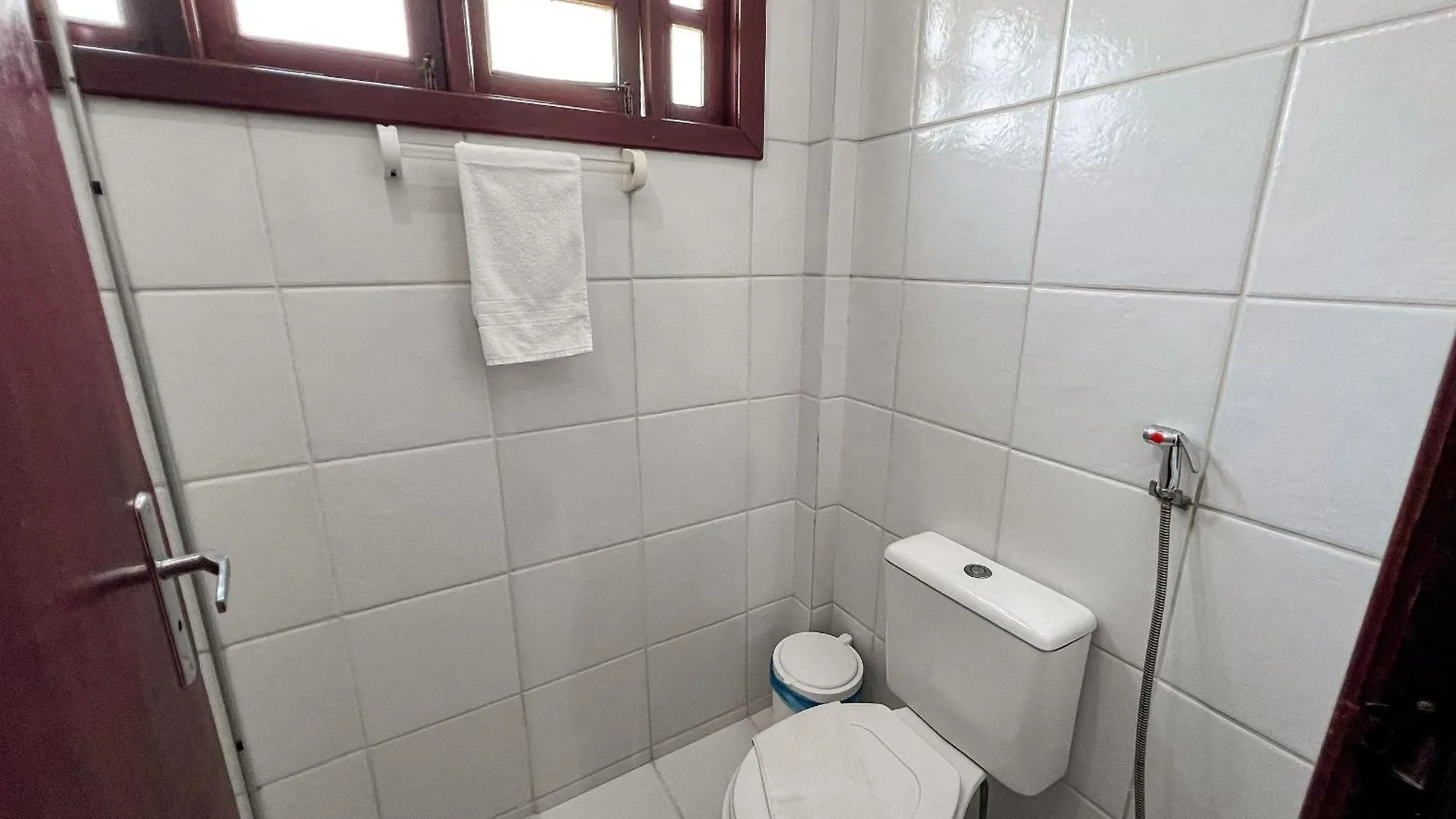 Casa Em Condominio Localizado A Aproximadamente 250M Da Praia De Taperapua E Da Arena Axe Moi, Com 3 Suites Todas Com Ar Condicionado, Piscinas Adulto E Infantil, Sauna, Portaria 24Hrs E Internet Privativa 300Mbps. Porto Seguro Nyaraló