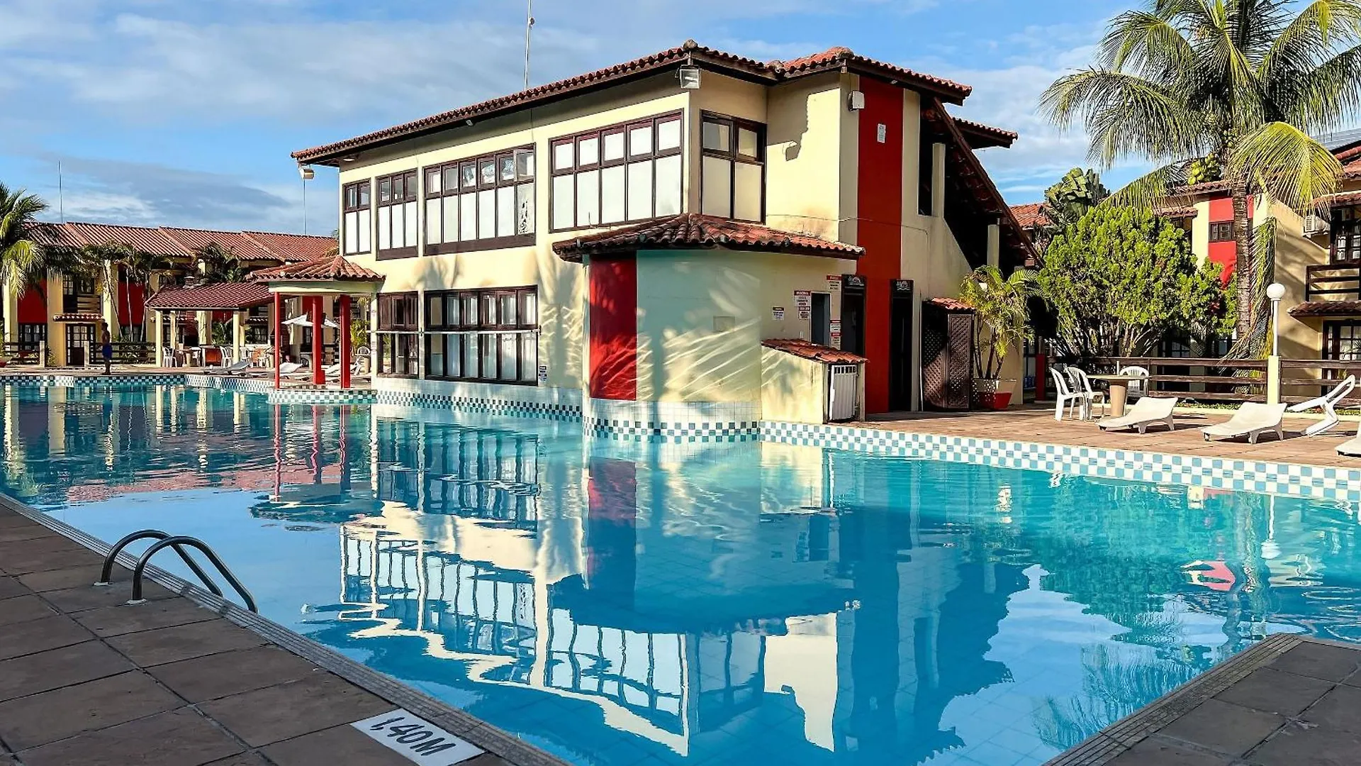 Casa Em Condominio Localizado A Aproximadamente 250M Da Praia De Taperapua E Da Arena Axe Moi, Com 3 Suites Todas Com Ar Condicionado, Piscinas Adulto E Infantil, Sauna, Portaria 24Hrs E Internet Privativa 300Mbps. Porto Seguro Nyaraló